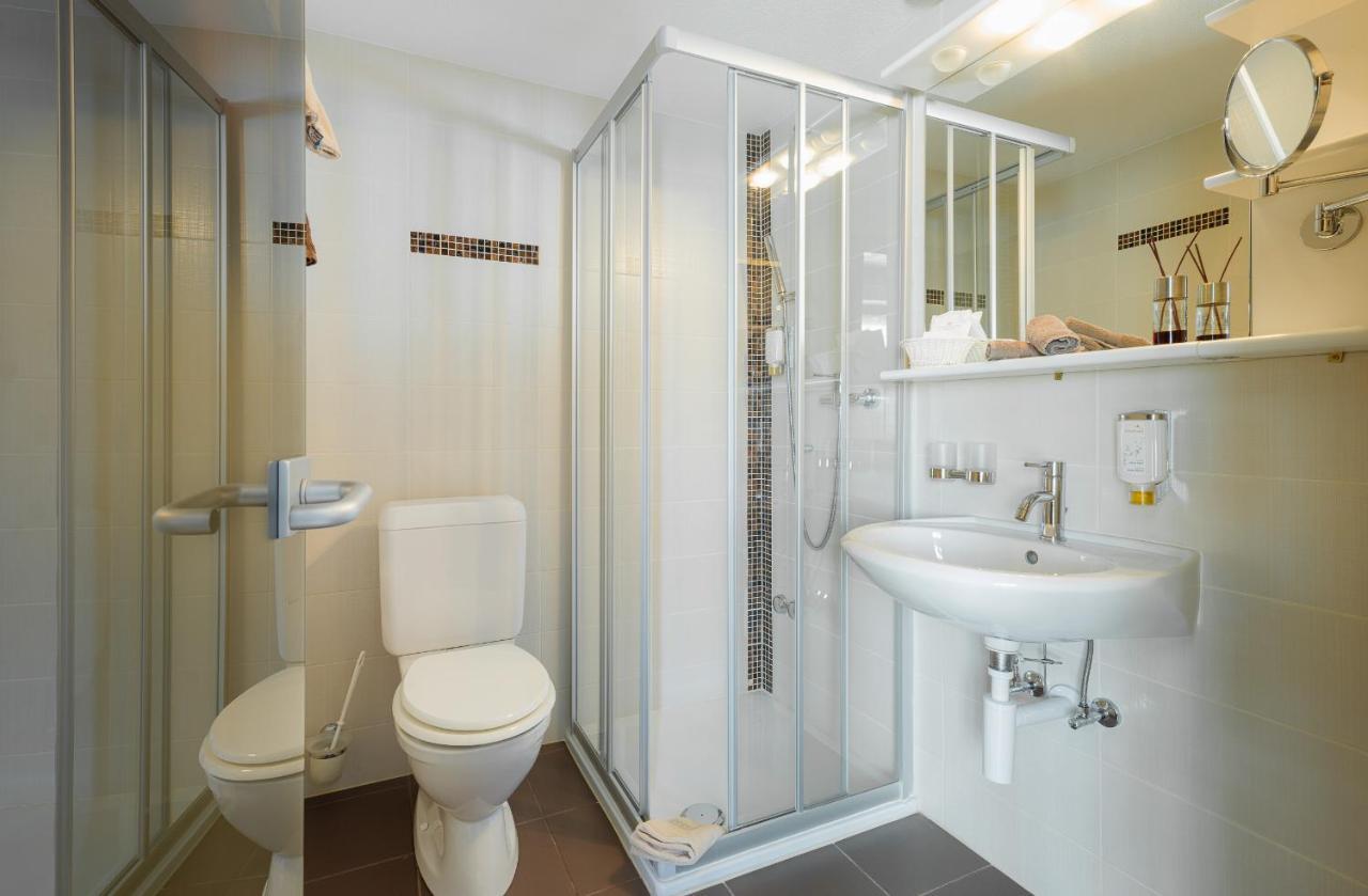 Relais Bayard Hotel Leuk Екстериор снимка