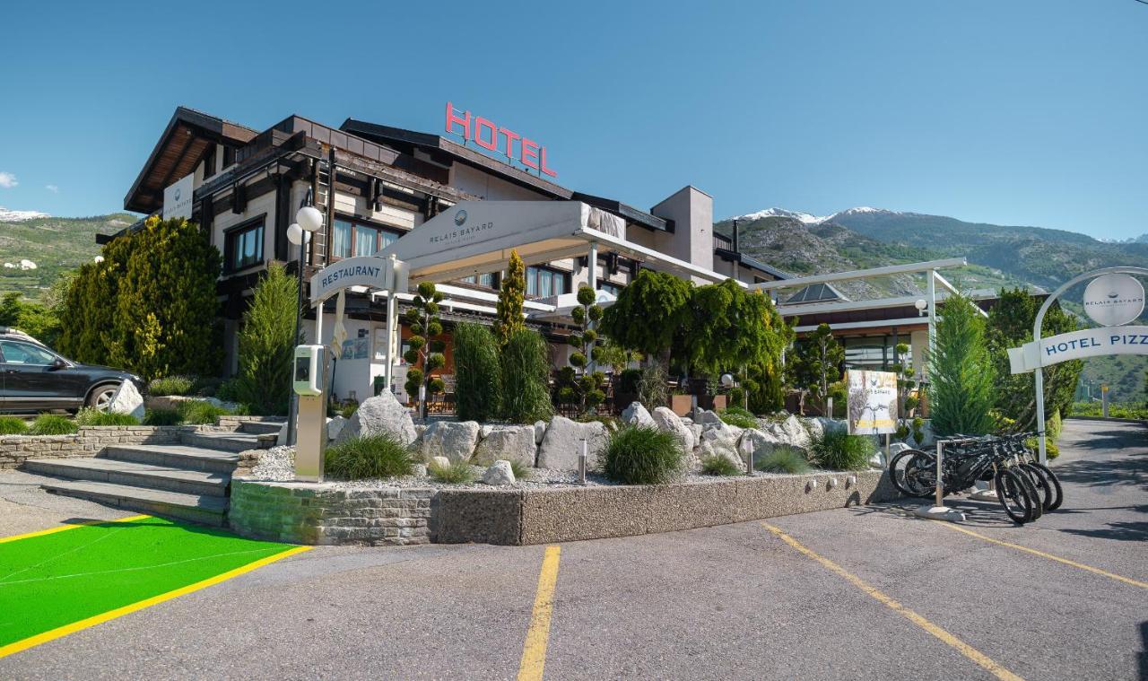 Relais Bayard Hotel Leuk Екстериор снимка
