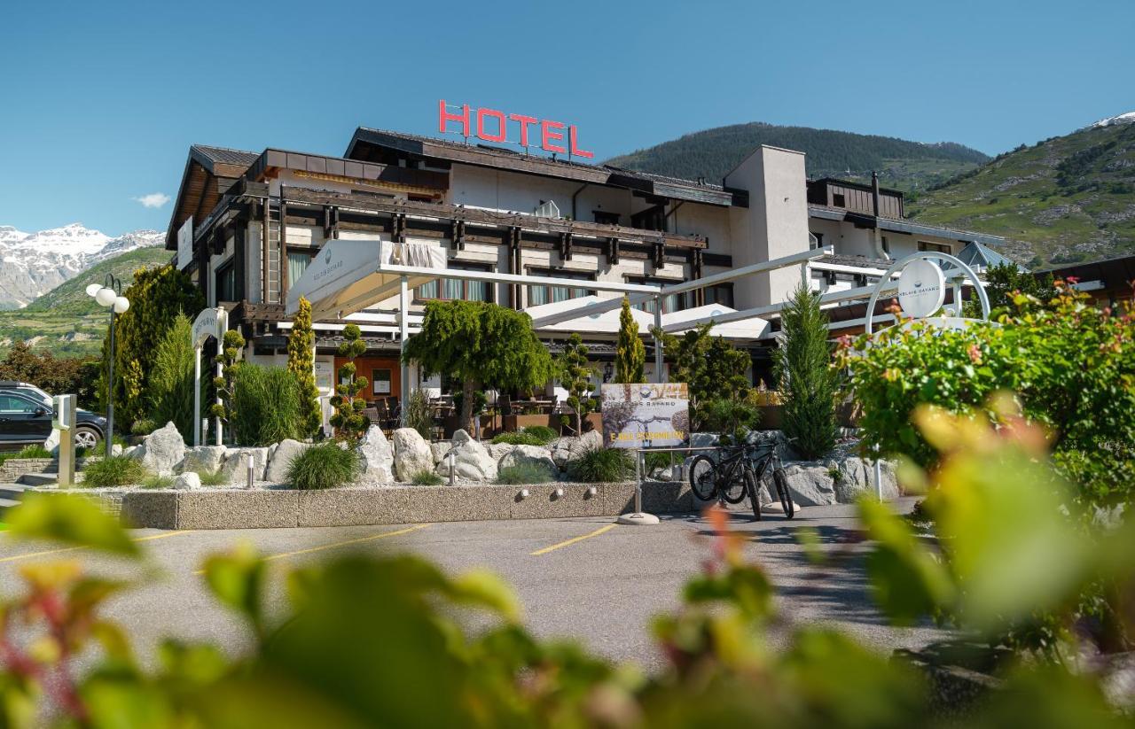 Relais Bayard Hotel Leuk Екстериор снимка