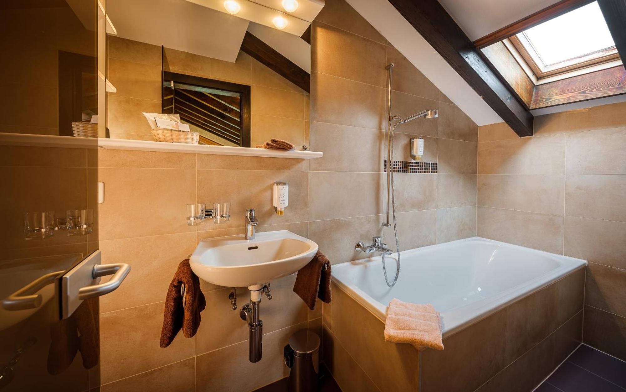 Relais Bayard Hotel Leuk Екстериор снимка
